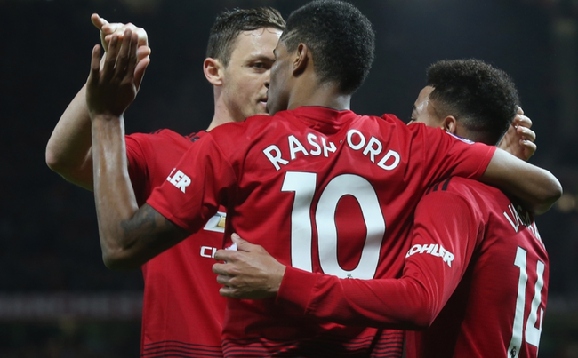 两队球迷的 两队球迷的